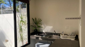 AMAZING STUDIO 2 with terrace, close to ADO, beaches and Hotel Strip, FAST WiFi